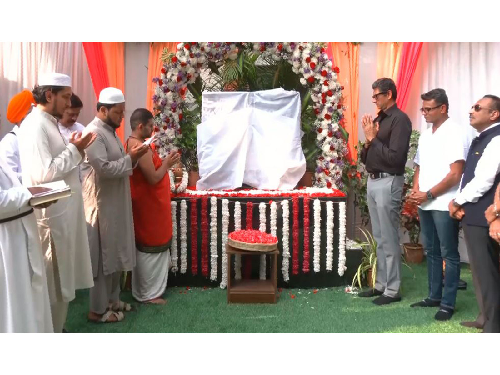 KSCA held special prayer meeting for 11 RCB fans who lost their lives last year (Photo; ANI)