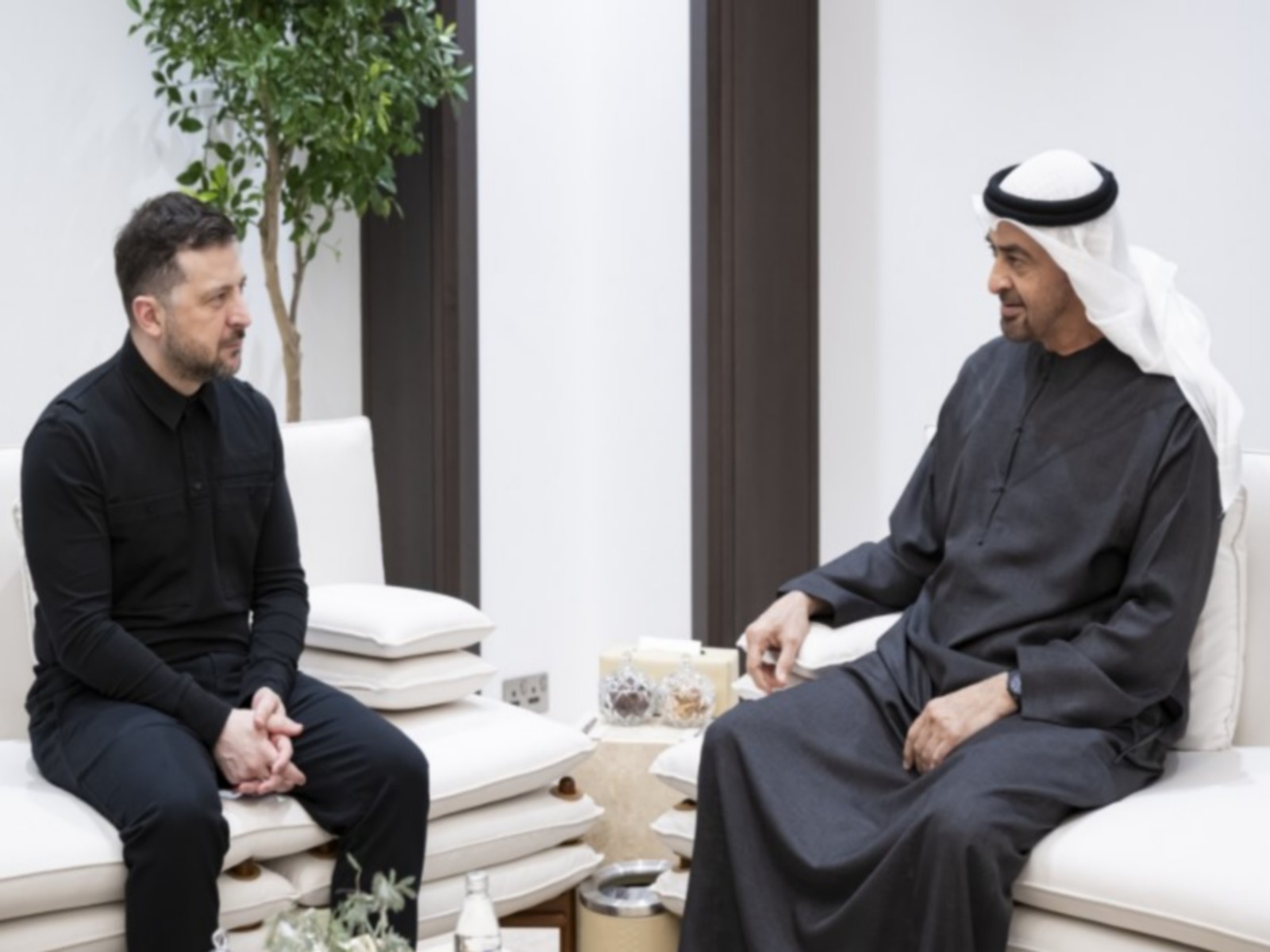 Zelenskyy met with the President of the UAE, Mohamed bin Zayed Al Nahyan (Photo/X@ZelenskyyUa)