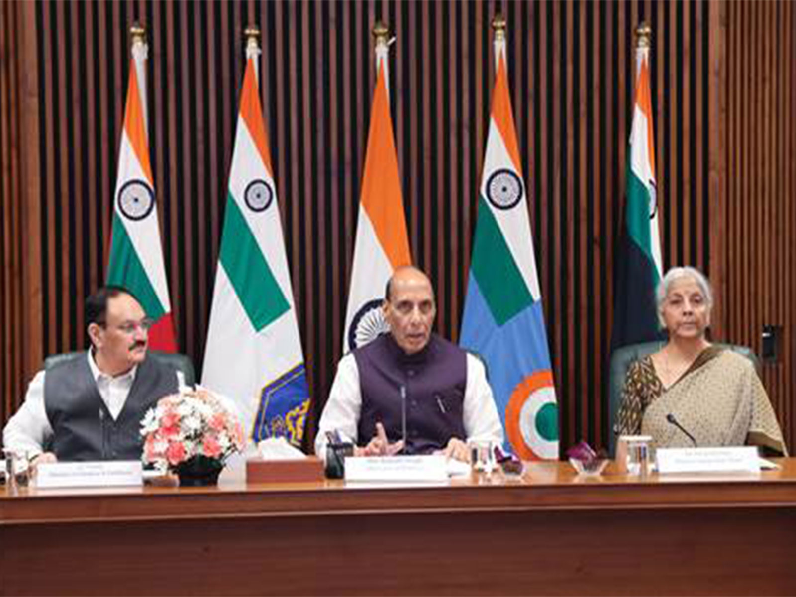 Defence Minister Rajnath Singh, Minister of Finance & Corporate Affairs Nirmala Sitharaman, Minister of Chemicals & Fertilizers Jagat Prakash Nadda attending IGoM meet (Photo/PIB)