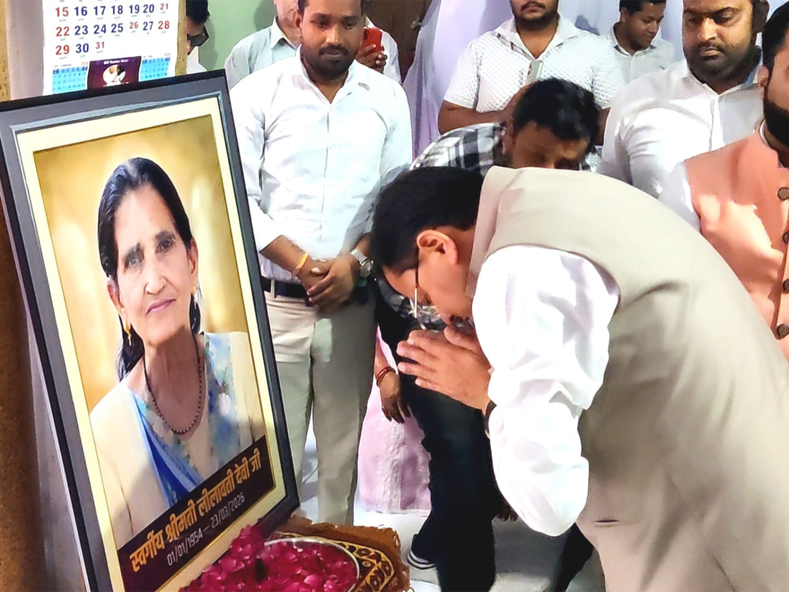 Uttarakhand CM Dhami visits BJP leader Manoj Pal's residence (Photo/ANI)