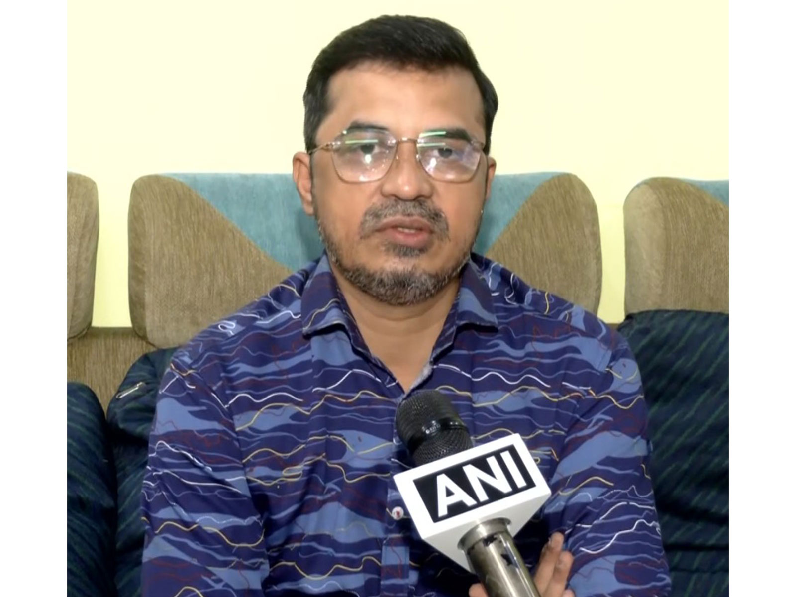 AIADMK spokesperson Kovai Sathyan (Photo/ANI)