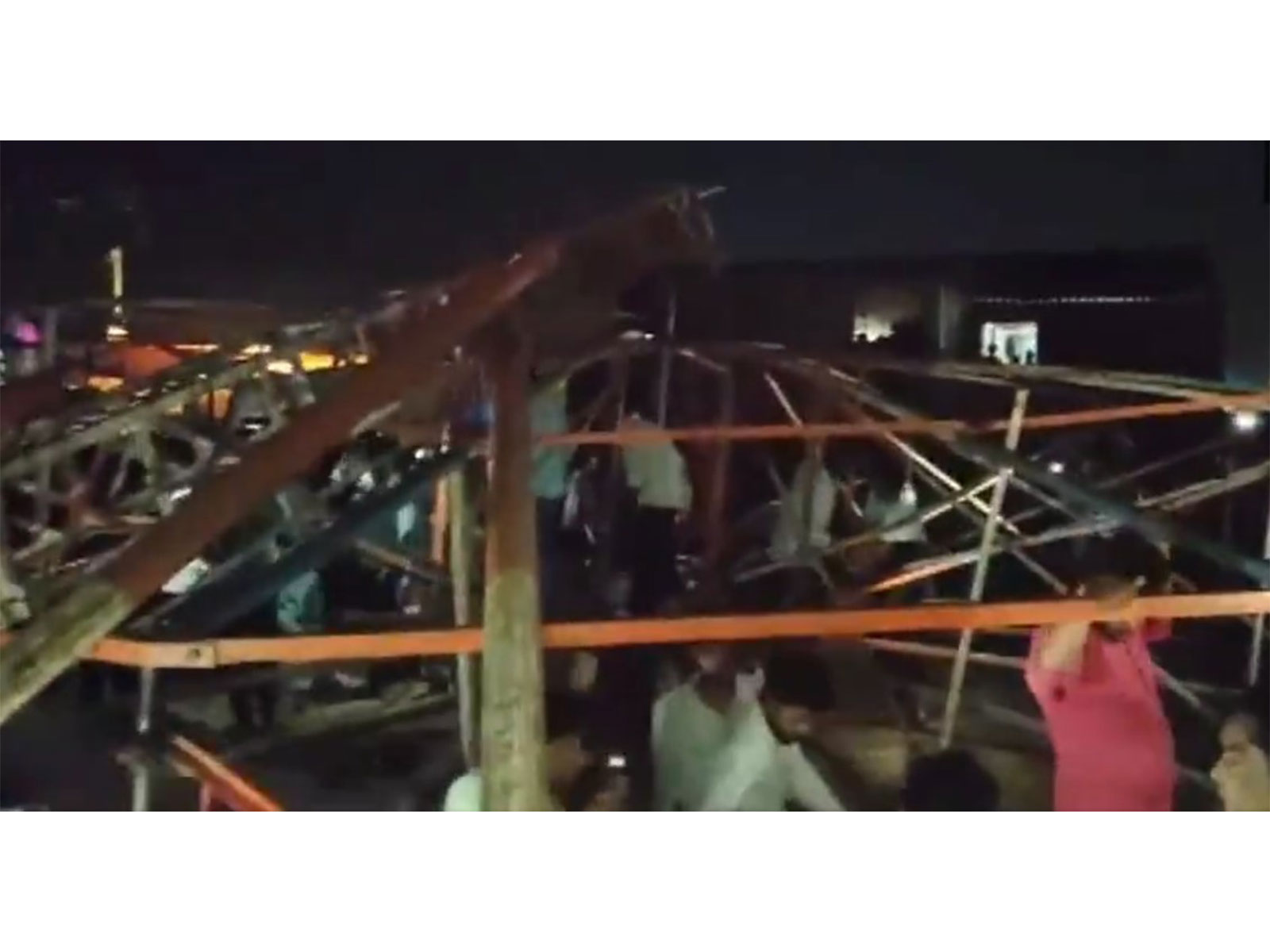 Swing ride collapse at Chait Barni Fair in Kushinagar (Photo/ANI)