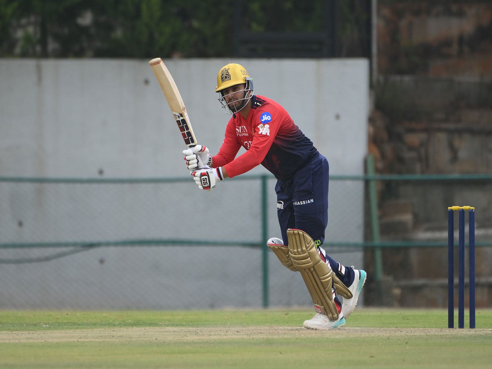 Jitesh Sharma batting (Photo: RCB)