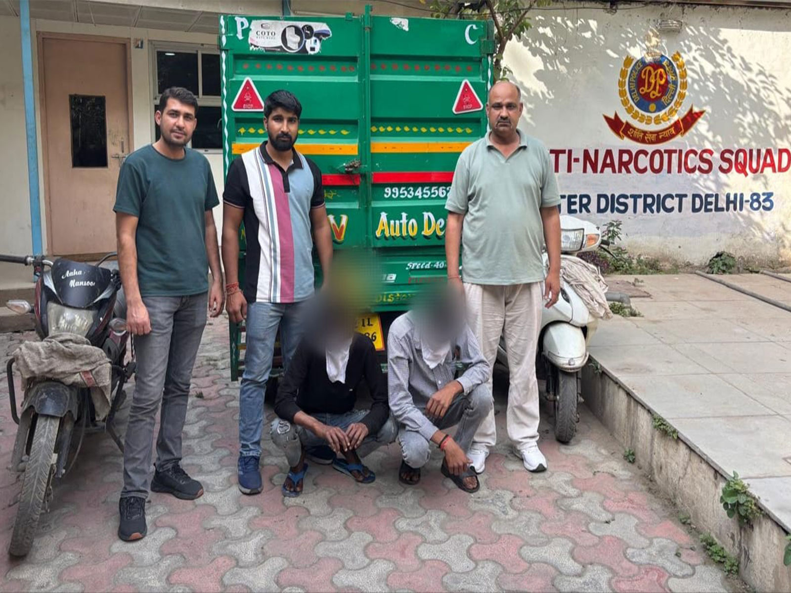 Delhi's Anti-Narcotics Squad busts a milk theft gang (Photo/Delhi Police) 