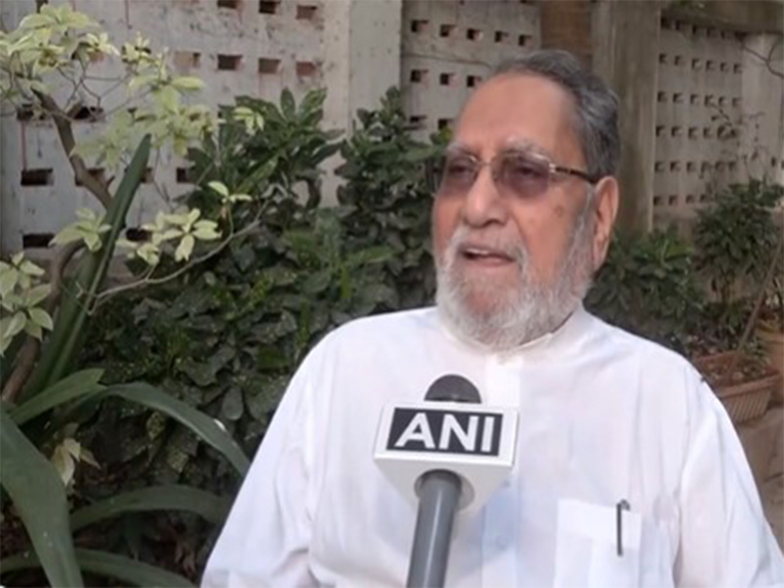 Congress leader Husain Dalwai (Photo/ANI)
