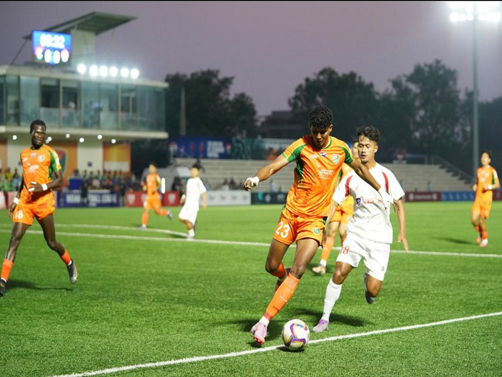 Aizawl FC and Sreenidi Deccan FC players in action (Photo: IFL/AIFF)
