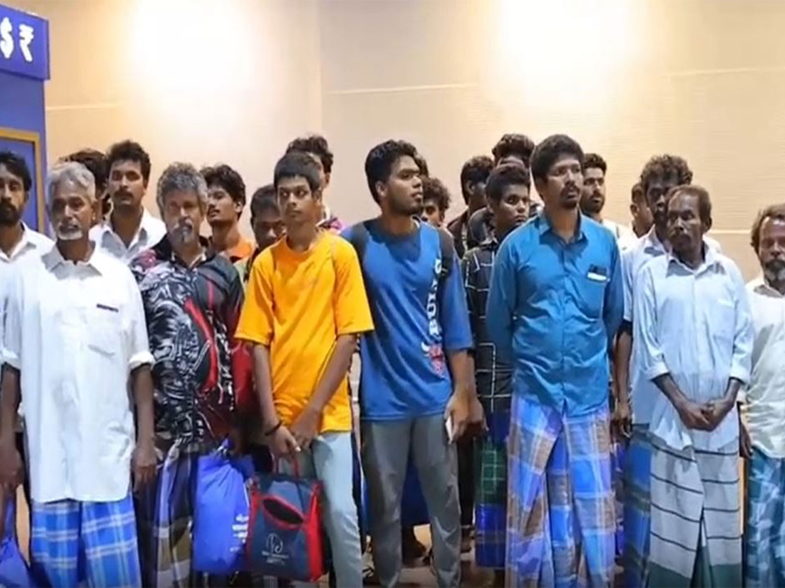 Indian fishermen return from Sri Lanka (Photo/ANI)