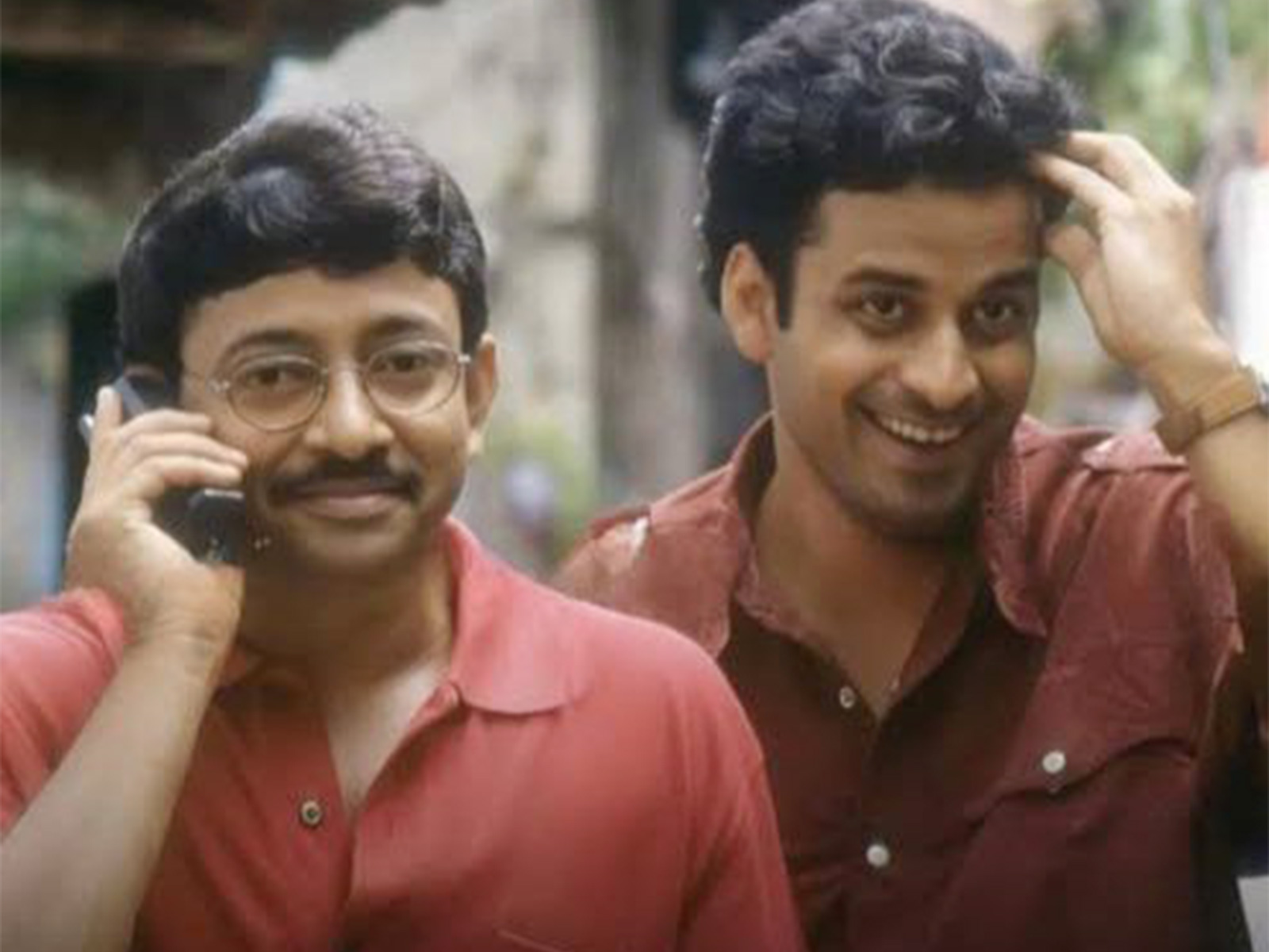 Manoj Bajpayee with Ram Gopal Varma (Photo/instagram/@@BajpayeeManoj)