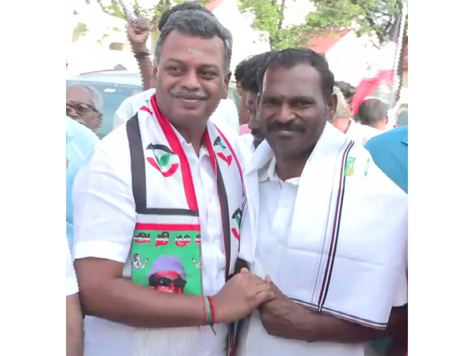 NDA candidate from Tiruchirappalli East K Rajasekaran conducts campaign (Photo/ANI)