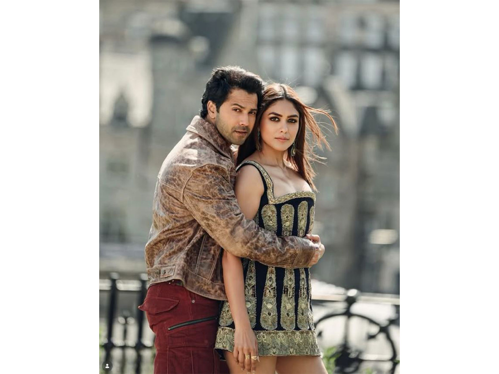 Varun Dhawan and Mrunal Thakur (Image source: Varun's Instagram)