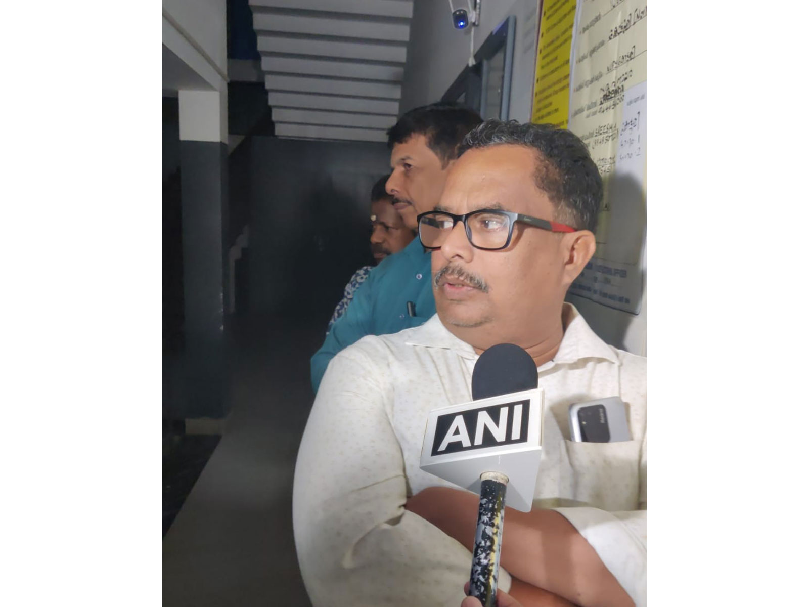 Voters queued up at AUPS school ahead of polls in Keralam's Kozhikode (Photo/ANI)