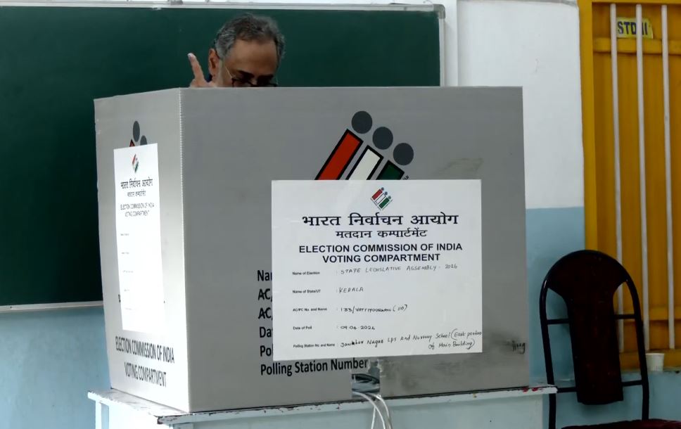 Kerala Assembly Elections 2026 Voting Live Updates: Pinarayi Vijayan Casts His Vote Says ‘Confident’ of Bigger Win, LDF vs UDF vs BJP in High-Stakes Battle