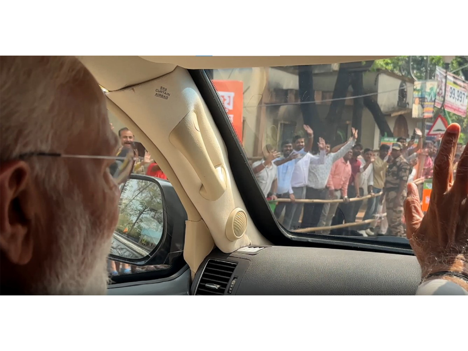 PM Modi holds massive roadshow in Asansol (Photo/ANI)