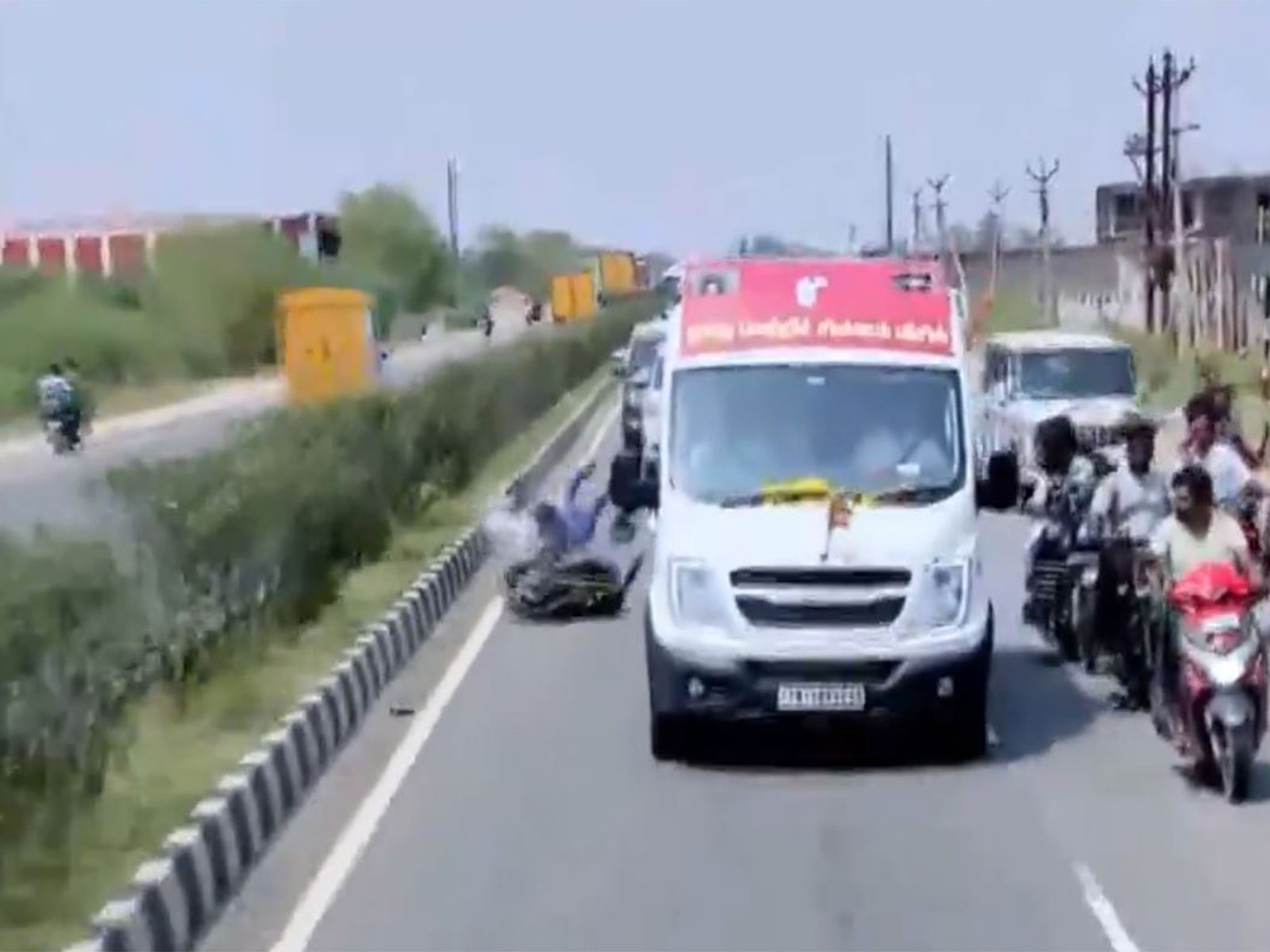 Motorcyclist injured during Vijay's TVK roadshow in Sivaganga (Photo/TVK)