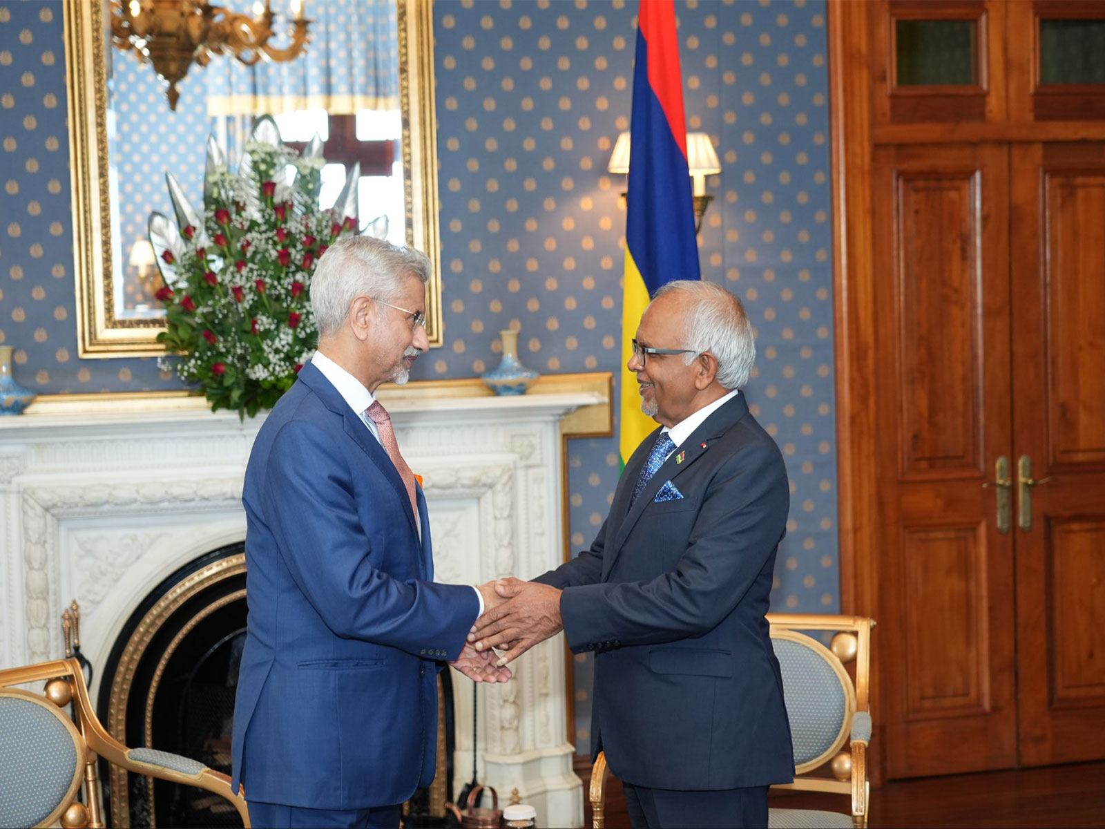 External Affairs Minister S Jaishankar with President of Mauritius, Dharambeer Gokhool (Photo/X@DrSJaishankar)