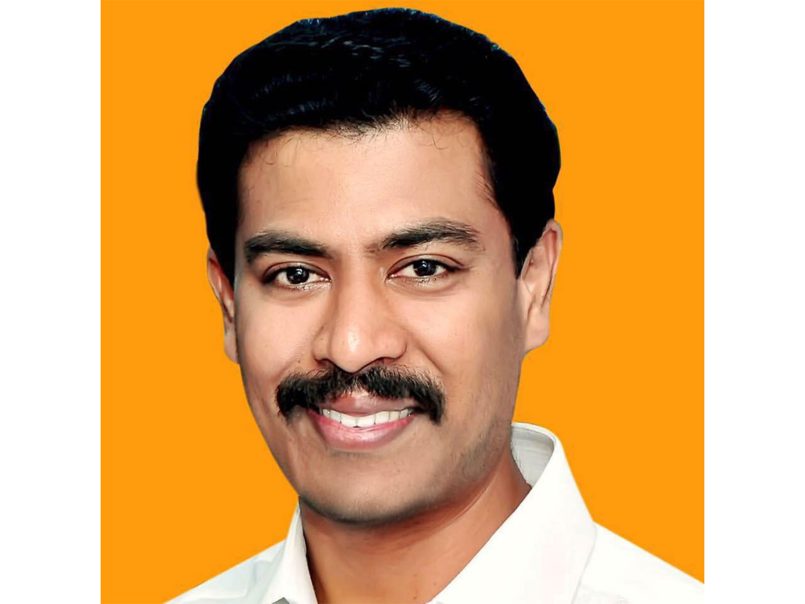 DMK's Dindigul constituency candidate IP Senthil Kumar (Photo/Facebook)