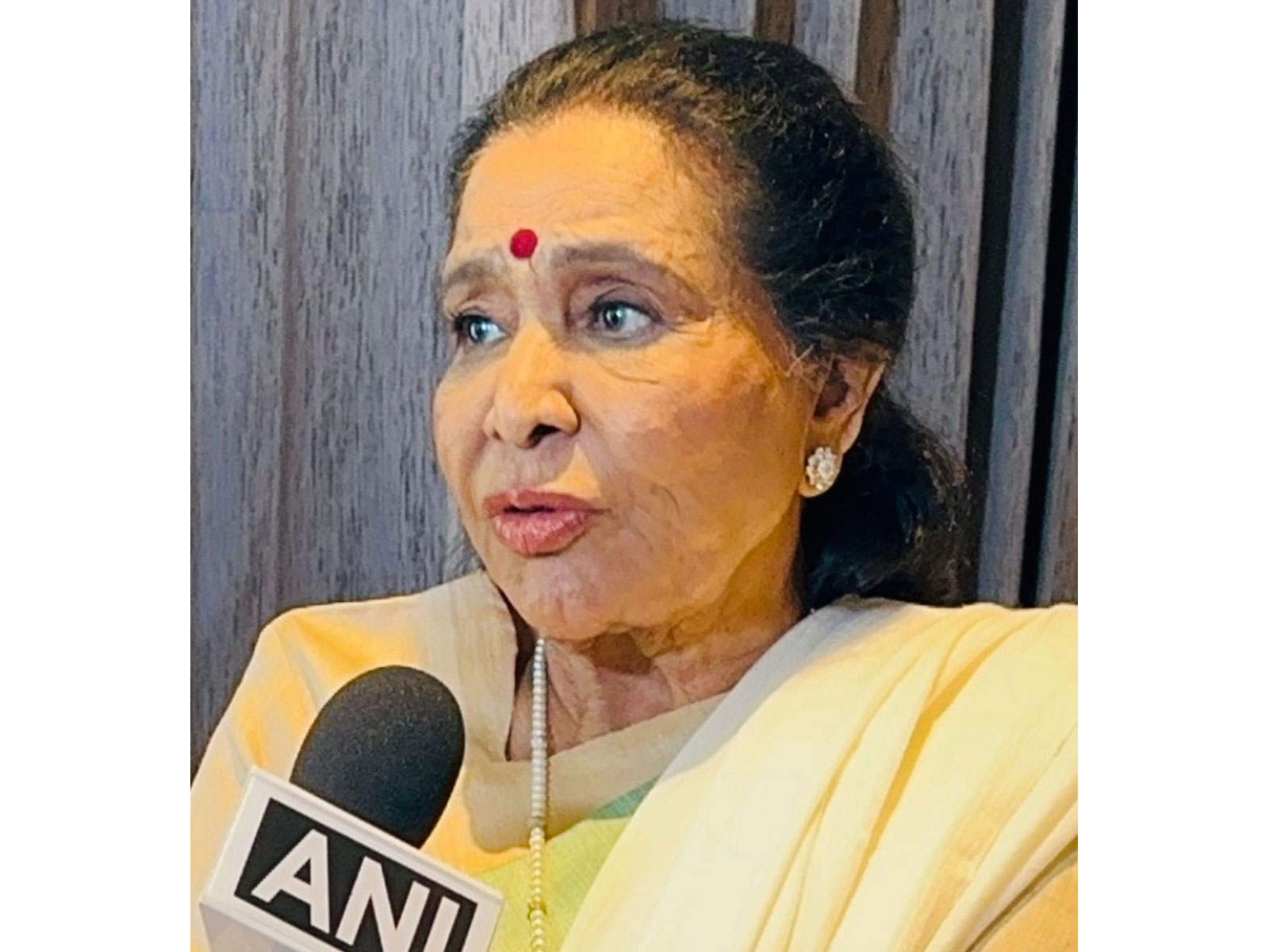 Veteran singer Asha Bhosle (Image source: ANI)