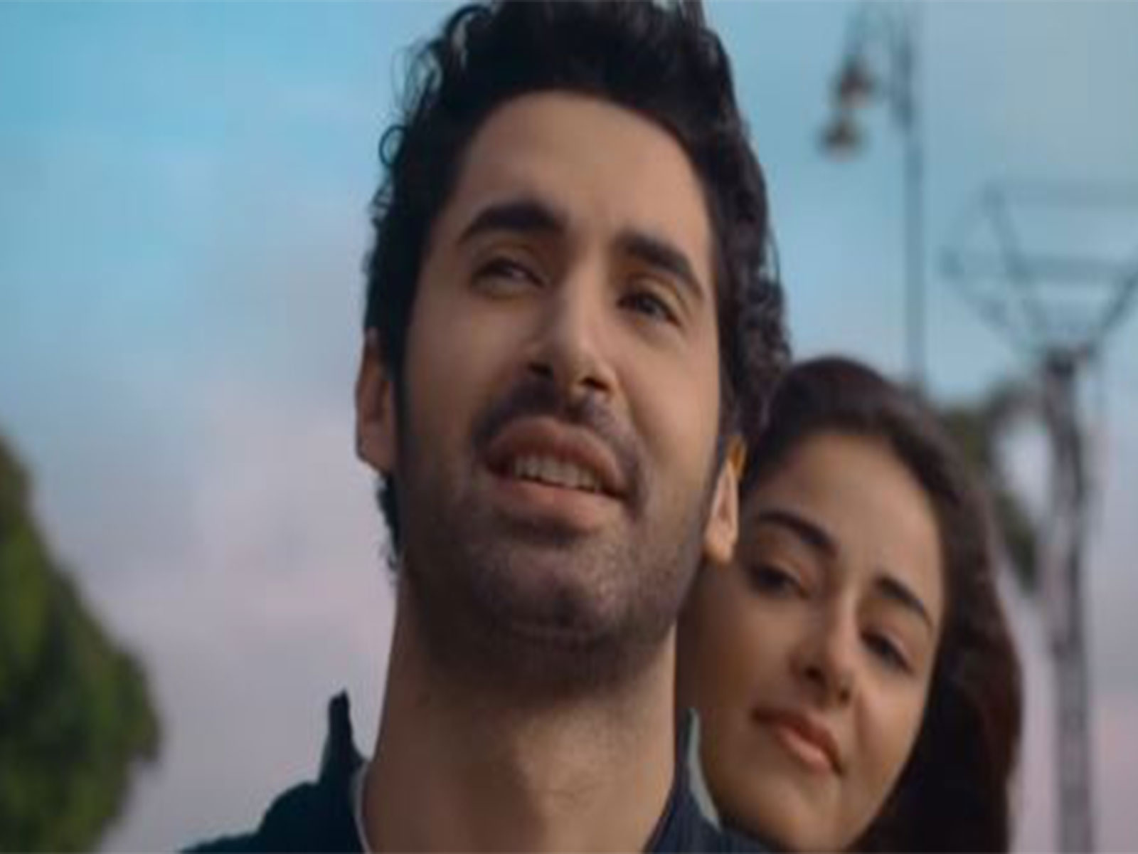 A snip from the song (Photo/instagram/@sonymusicindia)