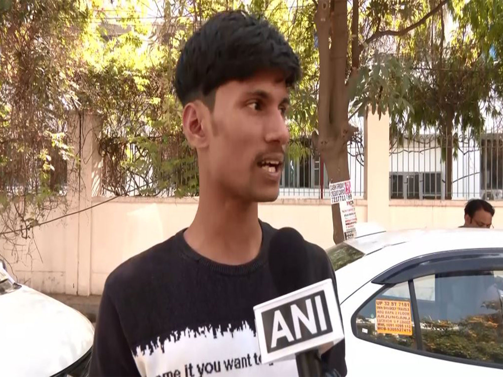 Worker alleges mistreatment by Noida police (Photo/ANI)