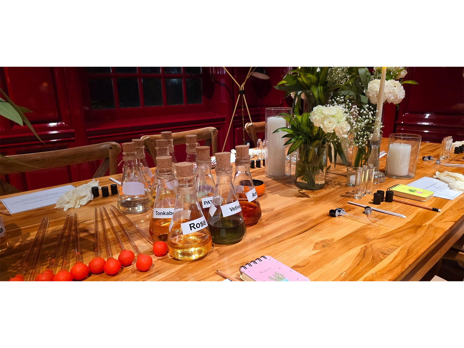 Oleuxe Redefines Experiential Luxury with Made-in-India Perfume Bar and Workshops for events