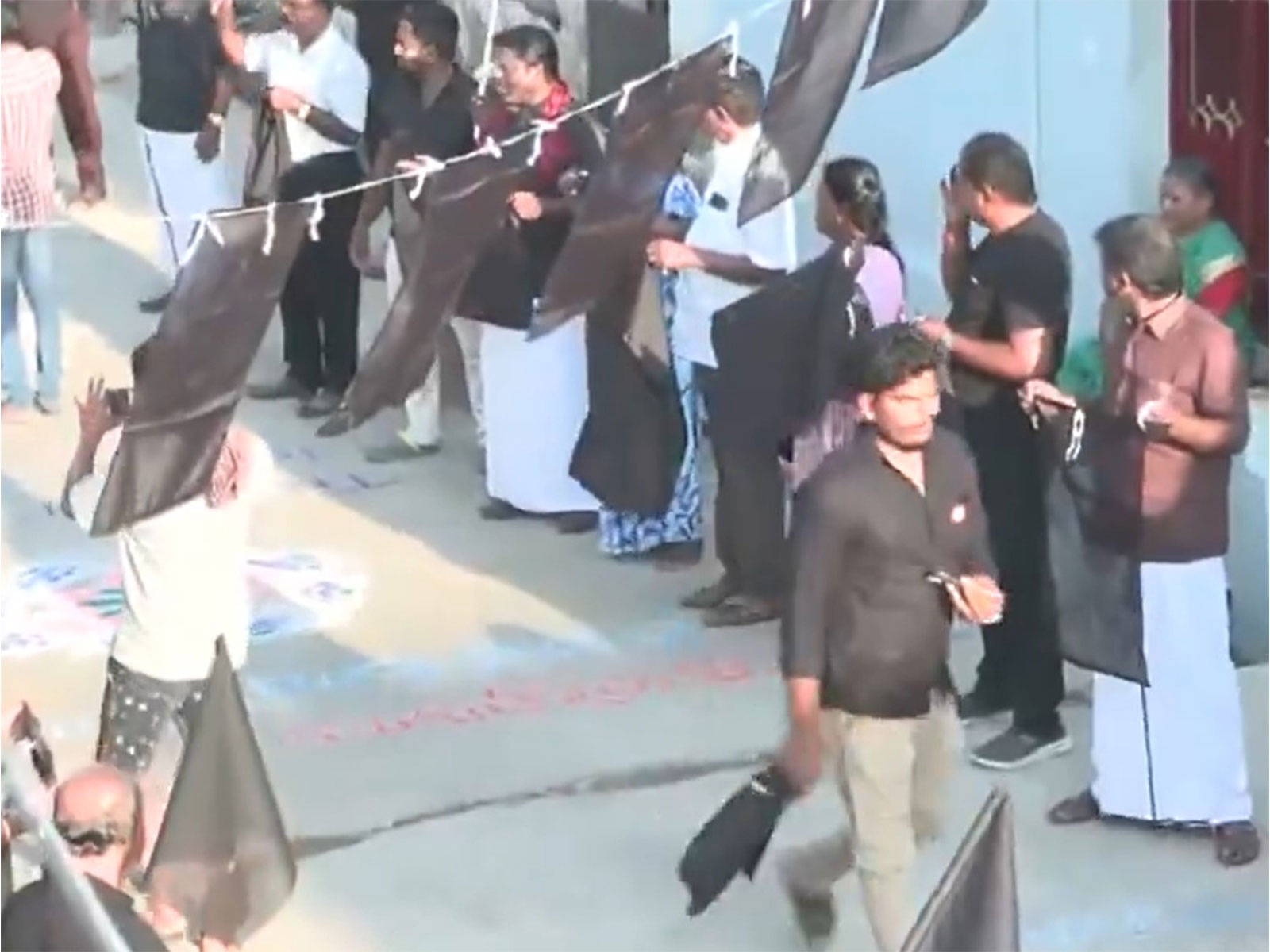 DMK workers stage protest against (Photo/ANI)