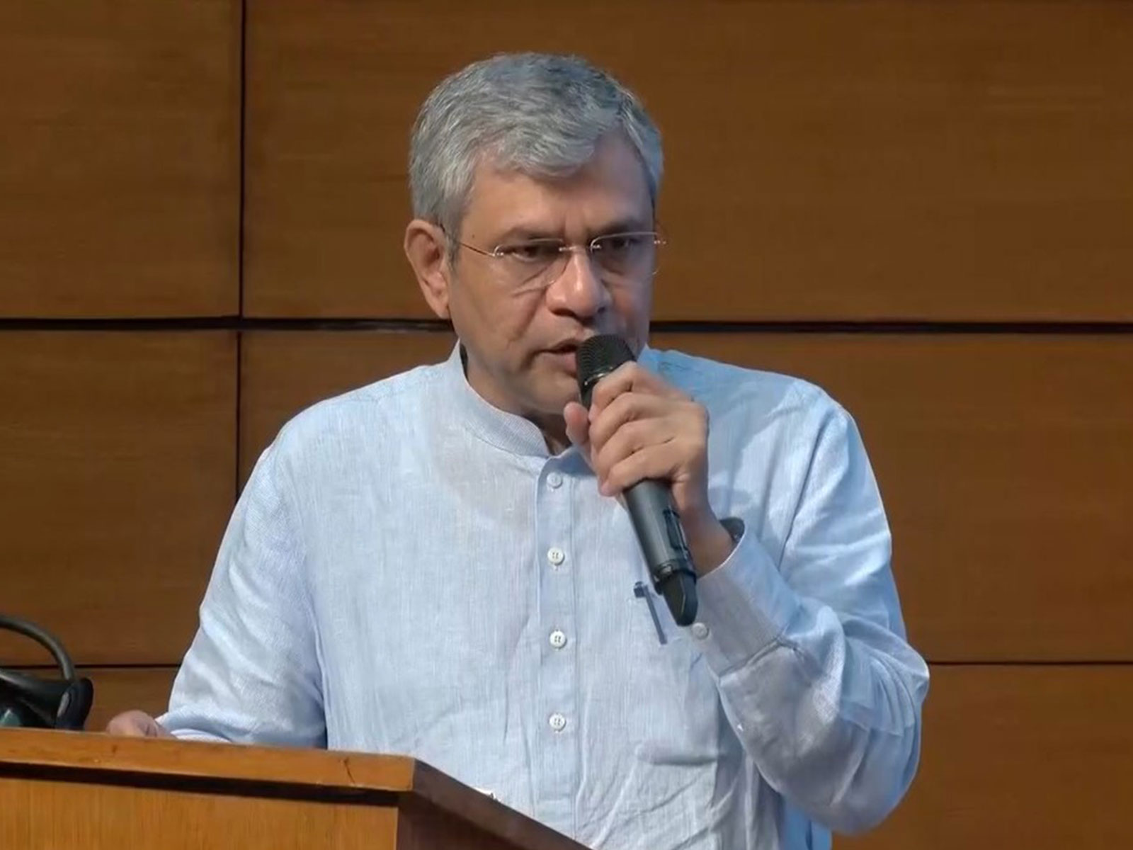 Union Minister Ashwini Vaishnaw (Photo/ANI)