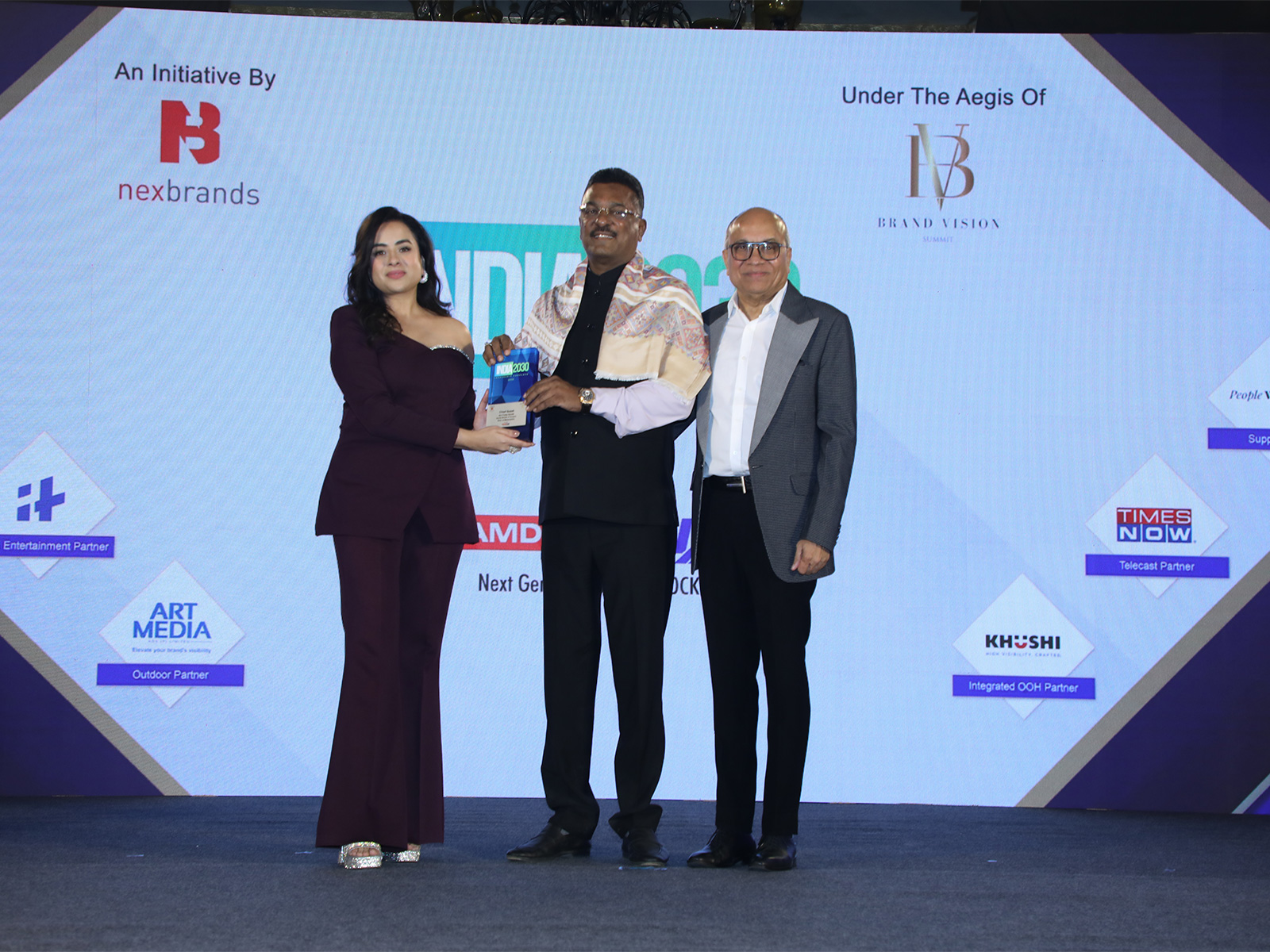 From L to R: Ms. Chandrika Maheshwari, Founder, India 2030 Leadership Conclave & Director, NexBrands Inc; Shri Pratap Sarnaik, Transport Minister, Maharashtra; Mr. Sharad Maheshwari, Chairman, NexBrands Inc.