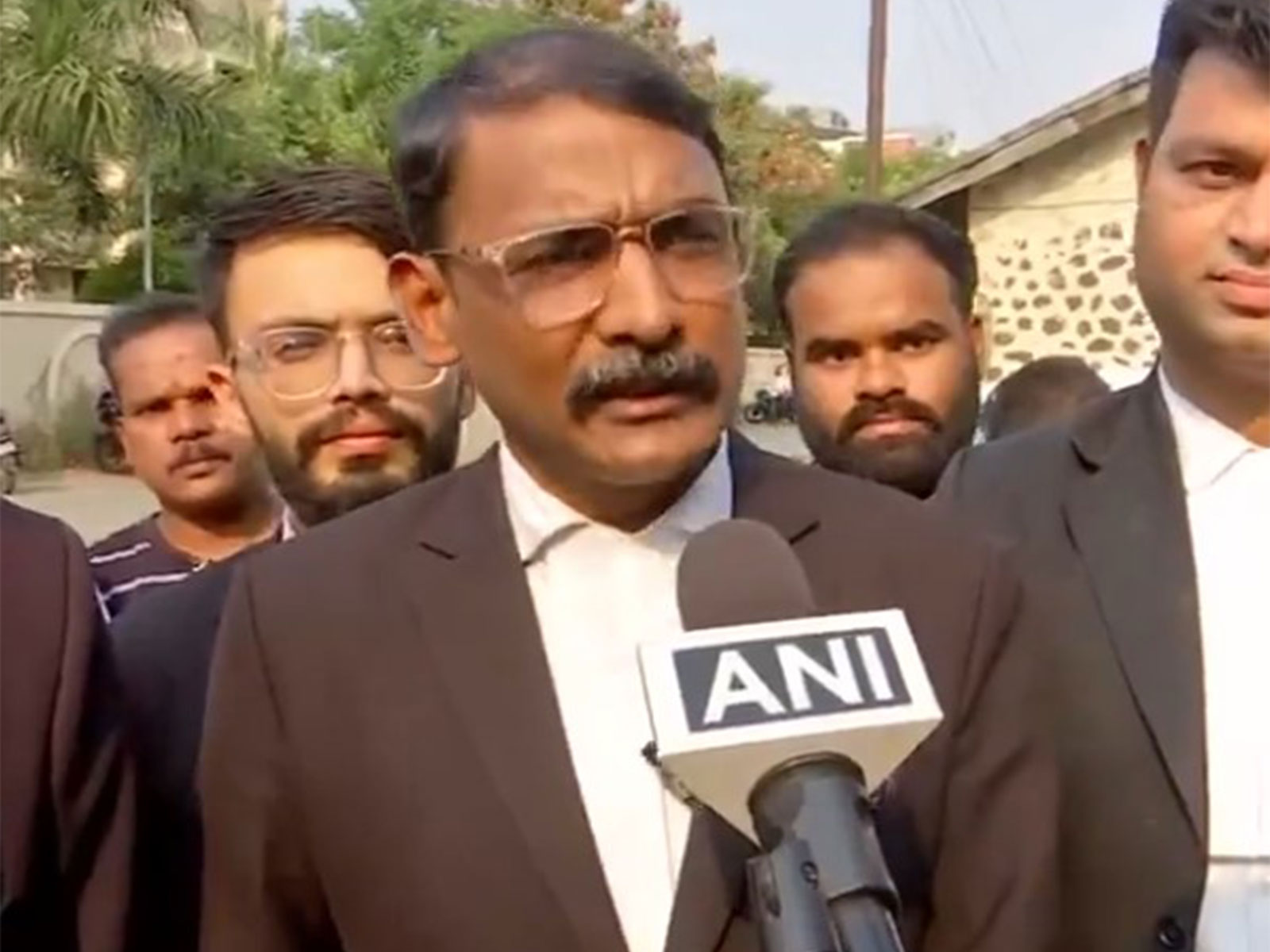 Complainant's lawyer Advocate Milind Kurkute (Photo/ANI)
