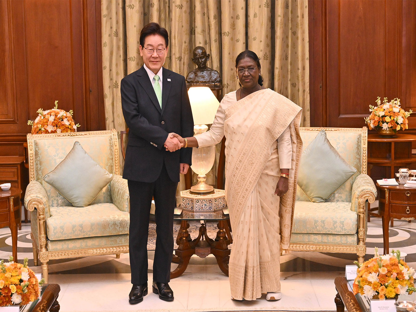 President Droupadi Murmu with South Korean President Lee Jae Myung (Photo/ President's Secretariat)