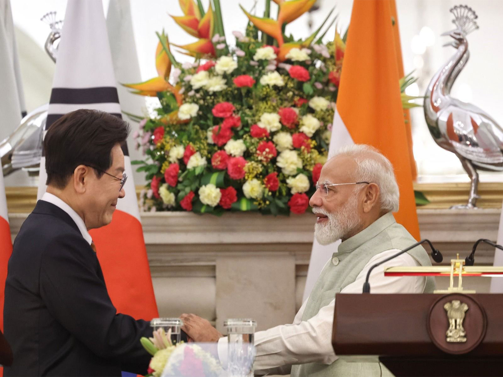 Prime Minister Narendra Modi with South Korean President Lee (Photo/ X@narendramodi)