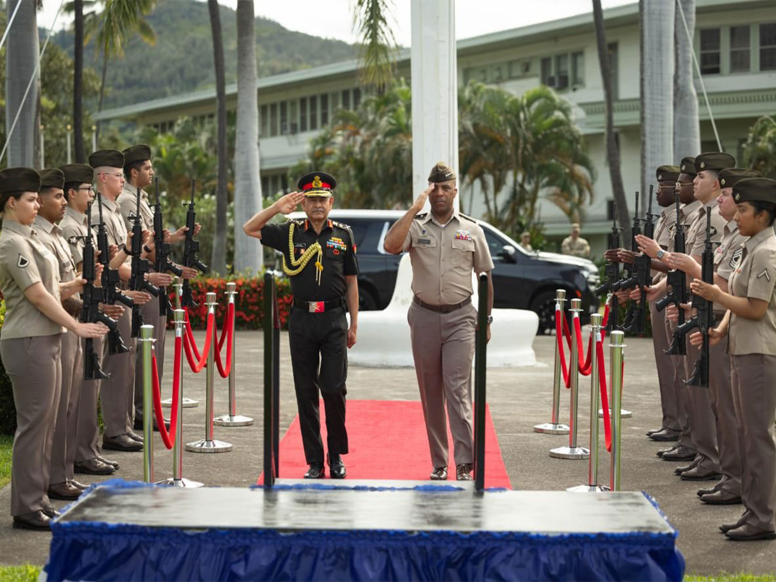 COAS General Upendra Dwivedi accorded Guard of Honour during visit to US Army Pacific (Photo/ X@ADGPI)