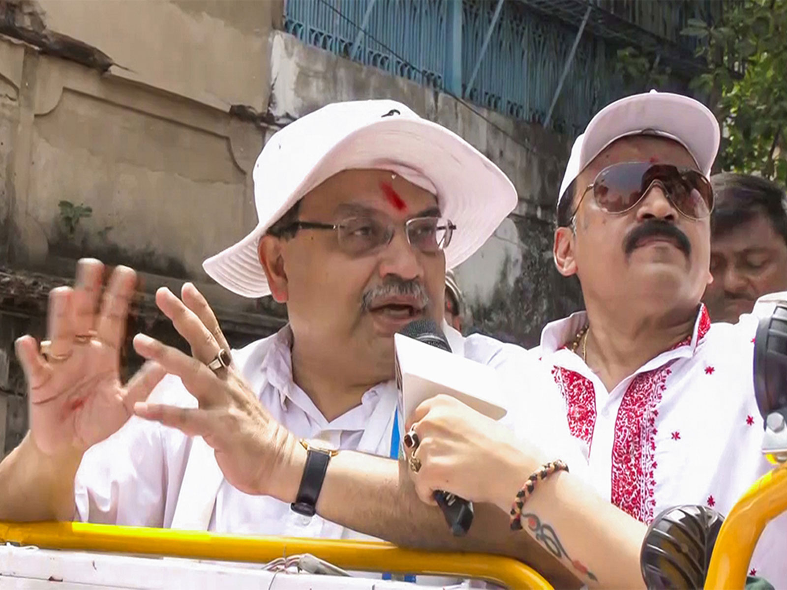 TMC candidate from Beleghata Assembly Kunal Ghosh during his election campaign (File Photo/ANI)
