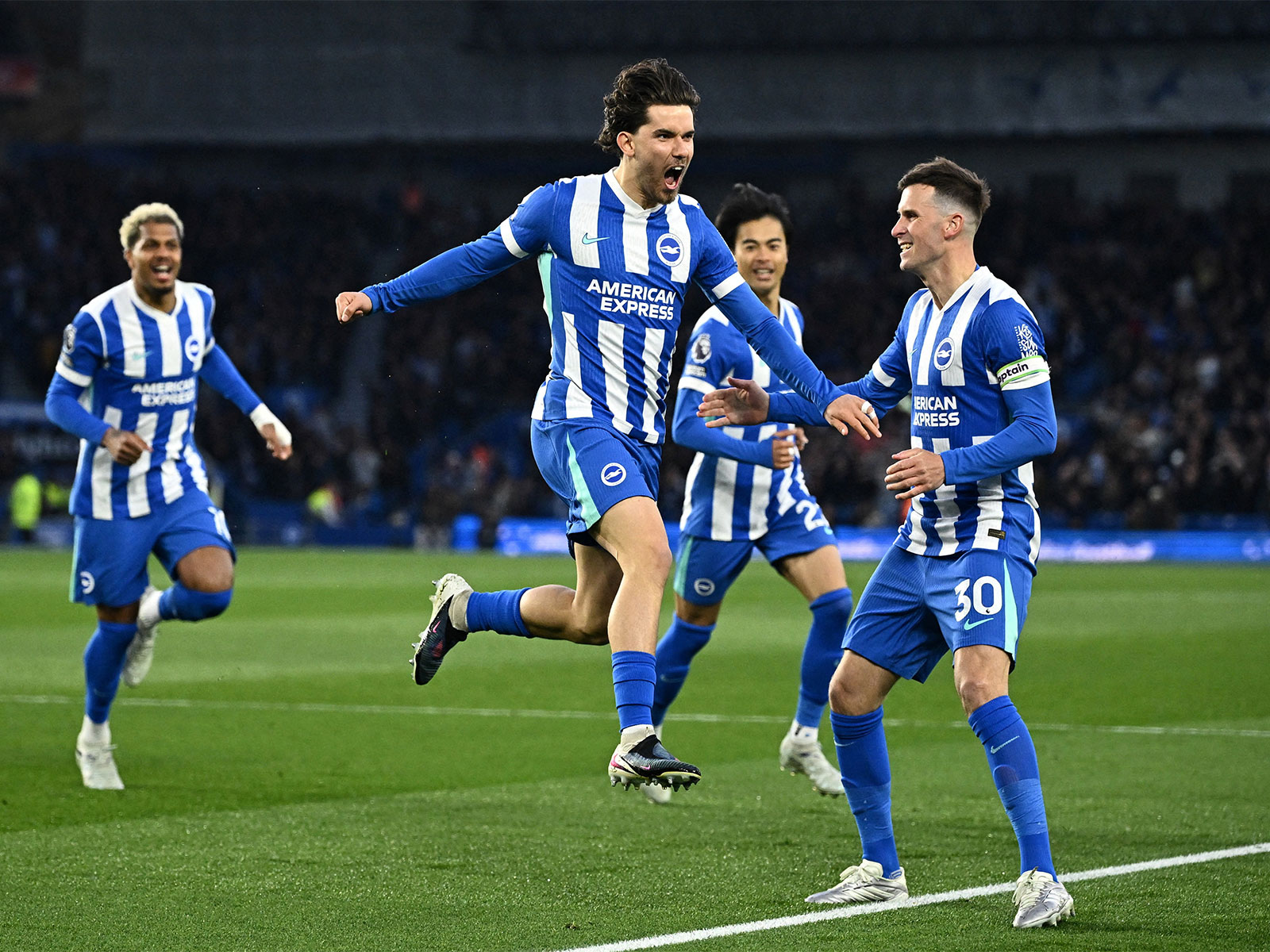 Brighton & Hove Albion players celebrating (Photo: Reuters)
