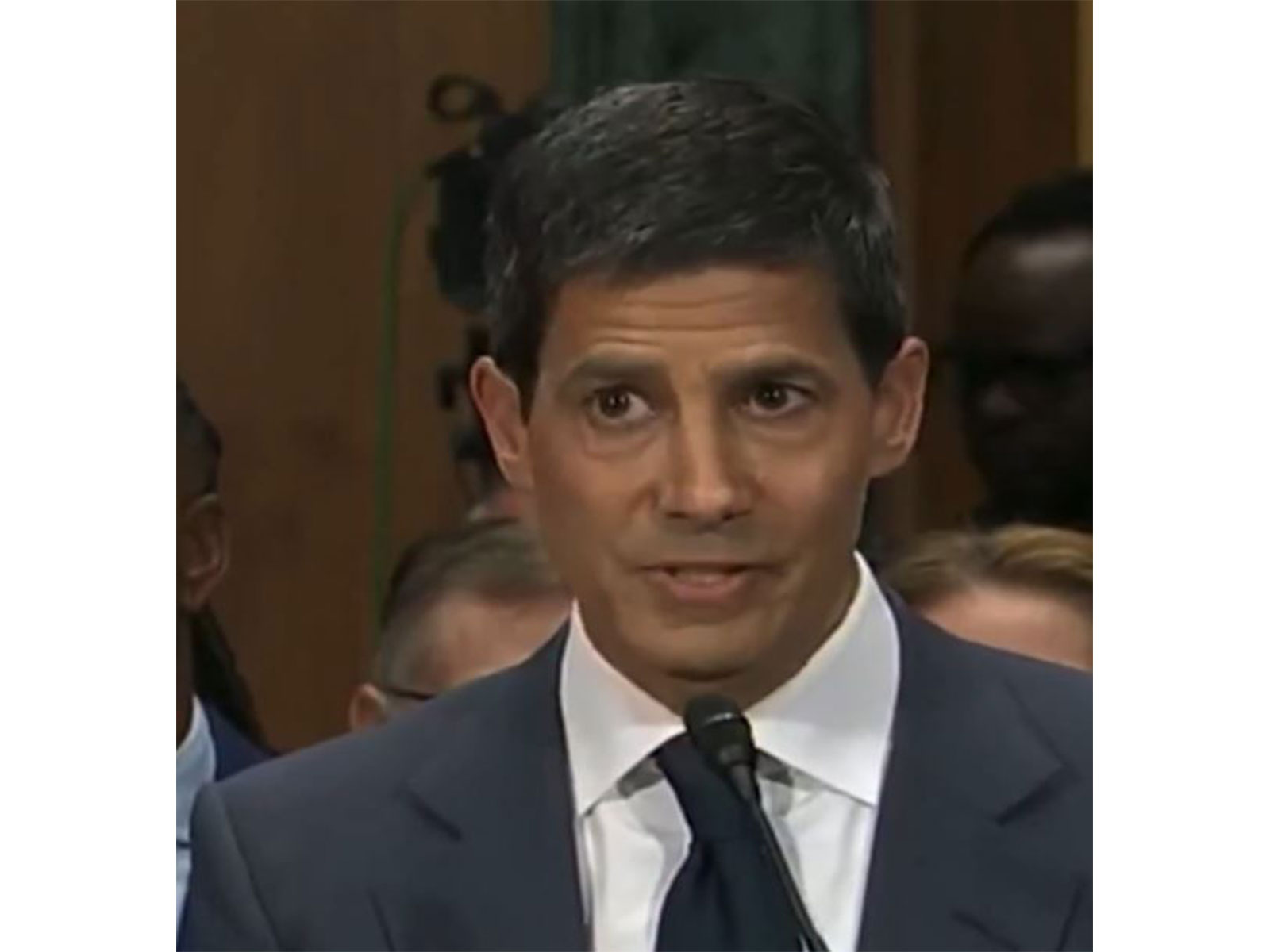 Kevin Warsh (Photo/@SenWarren)
