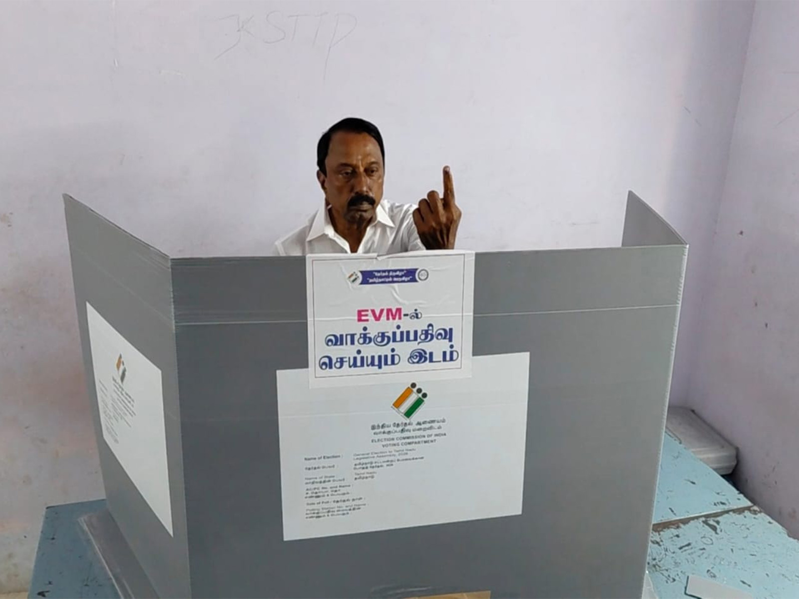 TVK KA Sengottaiyan cast his vote in  Erode (Photo/ANI) 