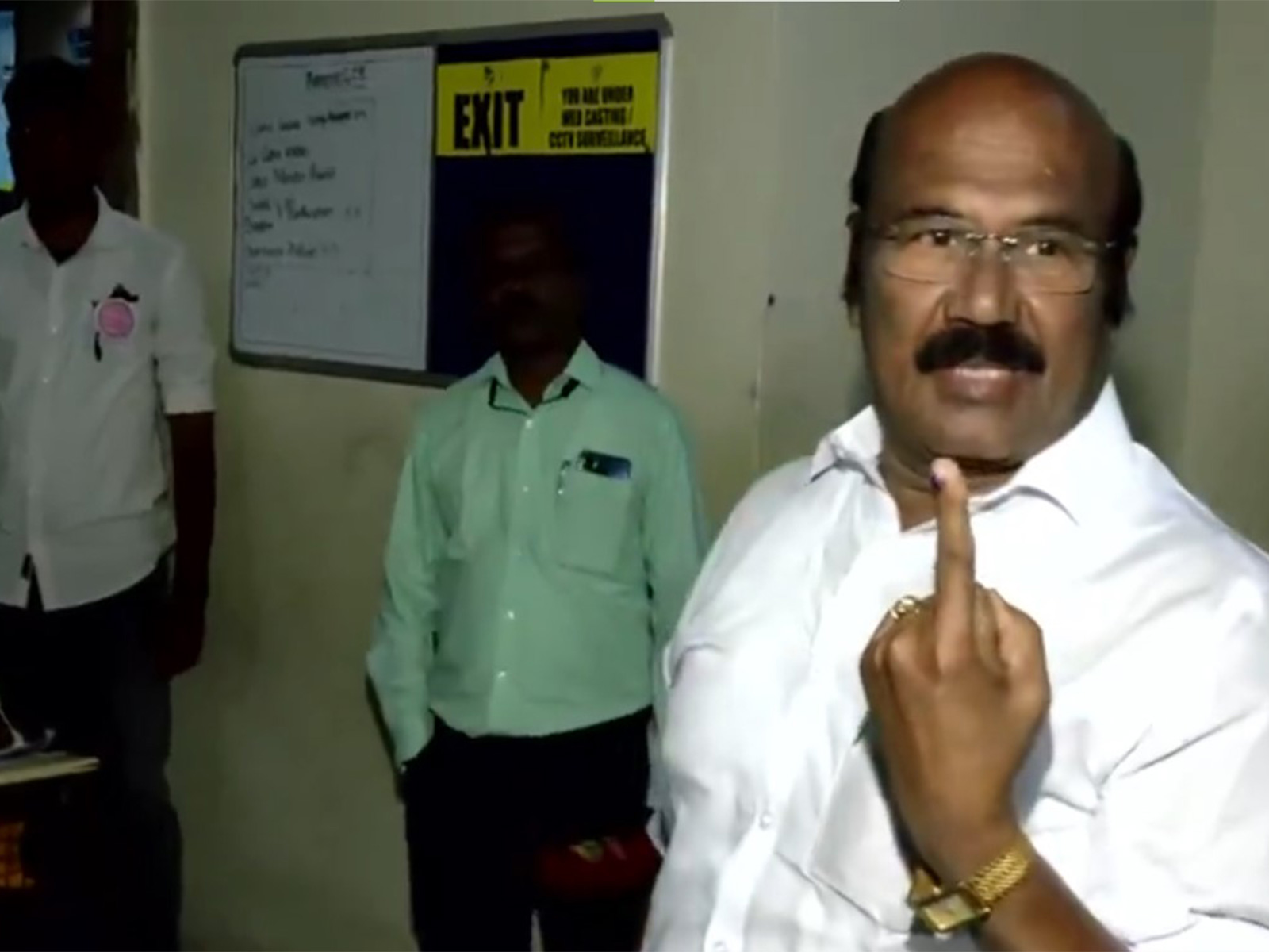 AIADMK leader D Jayakumar casts his vote at a polling station in Mylapore (Photo/ANI)