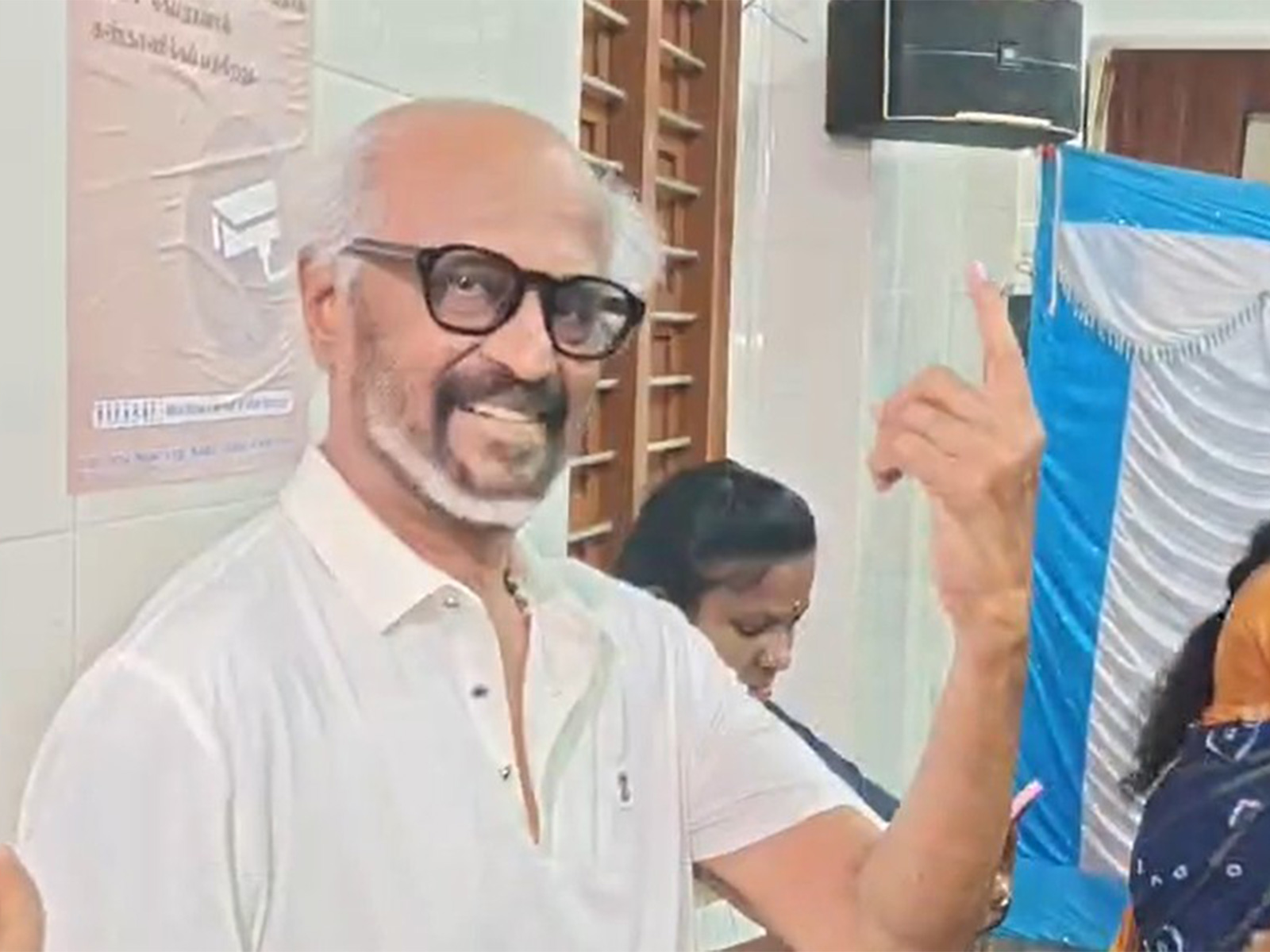 Rajinikanth casts vote (Photo/ANI)
