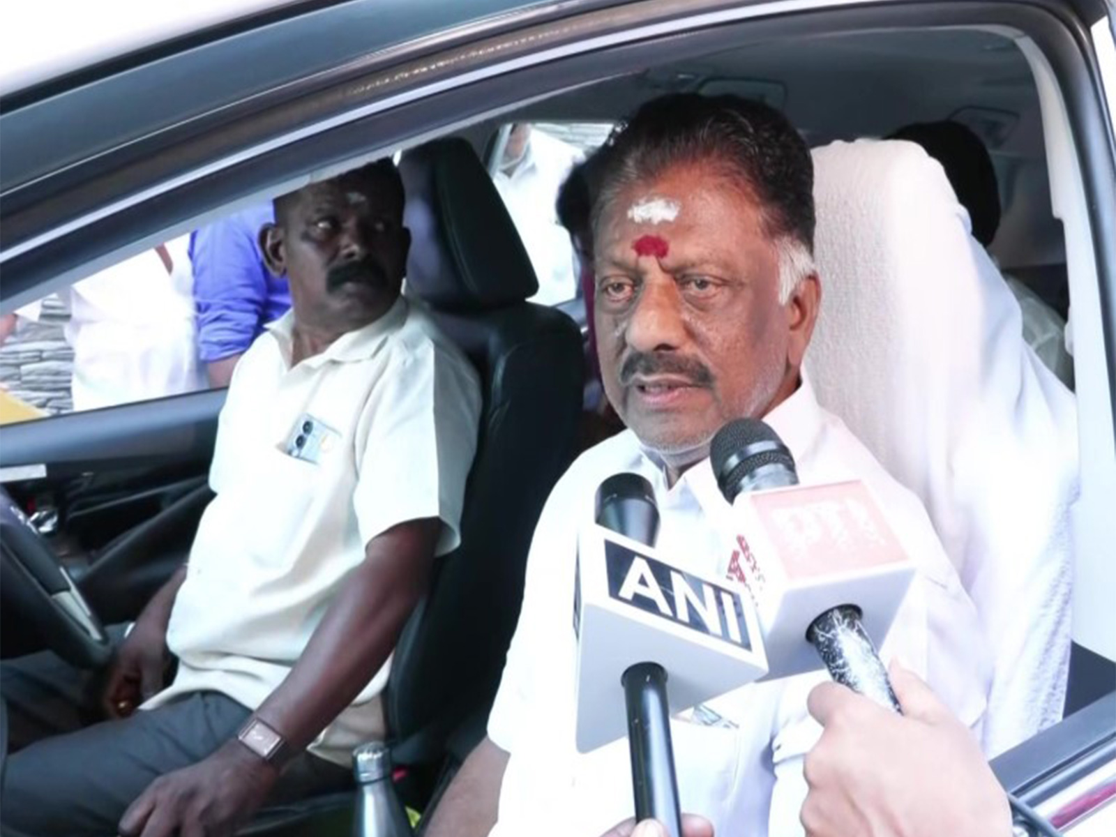 Former Tamil Nadu CM and DMK candidate O Panneerselvam (Photo/ANI)