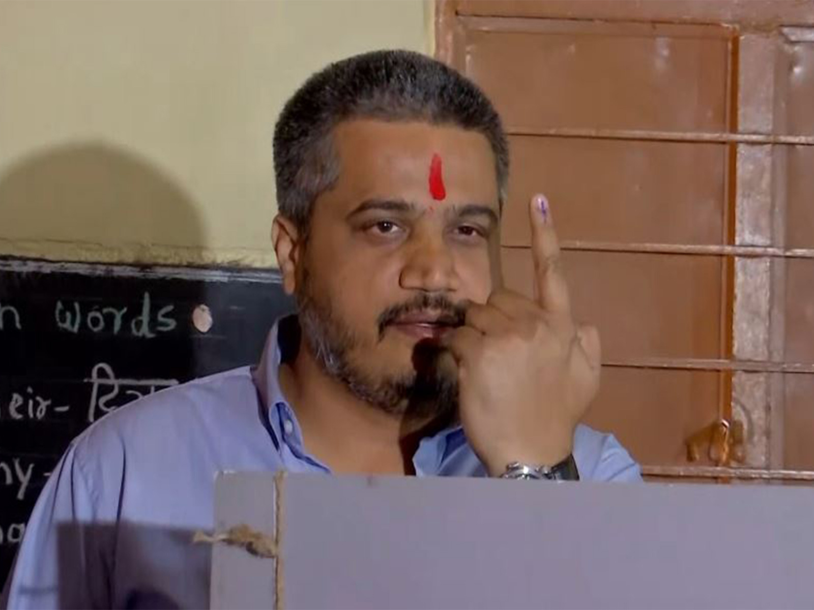 NCP(SCP) MLA Rohit Pawar casts vote for Baramati bypoll (Photo/ANI)