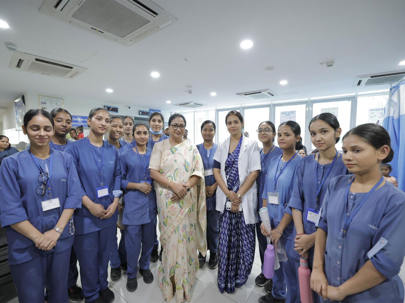 Delhi CM Rekha Gupta conducts surprise inspection of Aruna Asaf Ali Hospital (Photo/CMO)