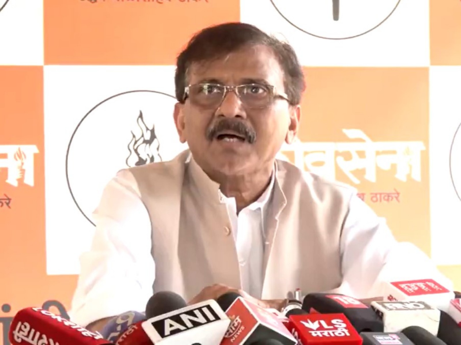  Shiv Sena (UBT) MP Sanjay Raut (Photo/ANI)