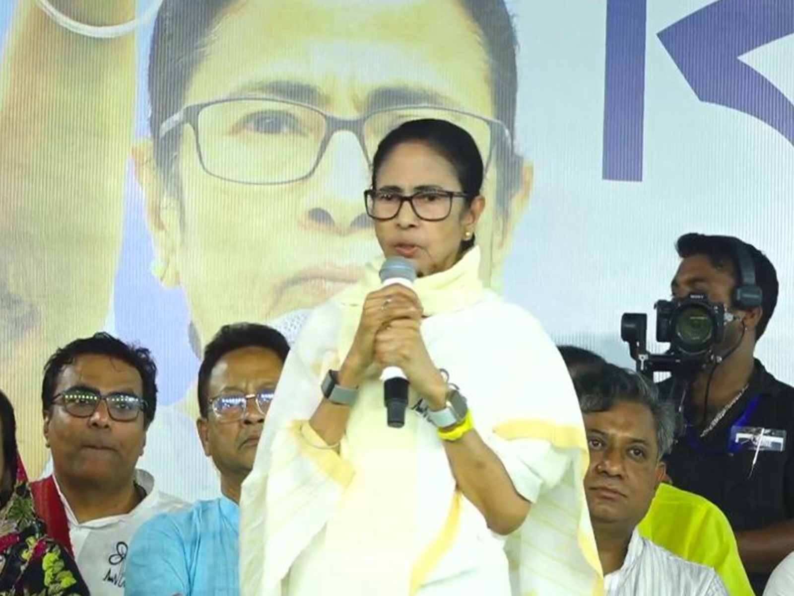 Cheif minister Mamta Banerjee during rally at Bowbazar (Photo/ANI)
