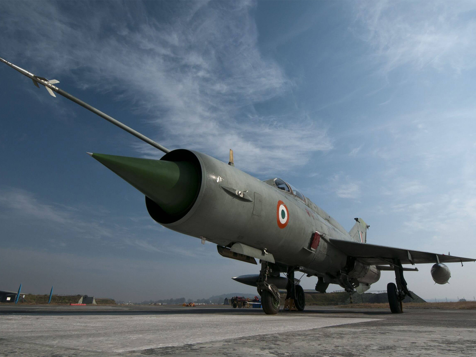 IAF showcases Emergency Landing Facility (ELF) on Purvanchal Expressway in Sultanpur, Uttar Pradesh (Photo: PIB/MinistryofDefence)