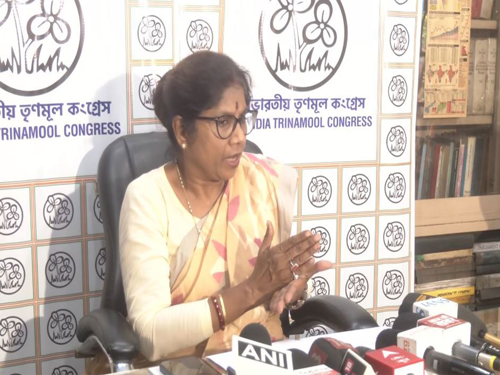 TMC candidate from Shyampukur Assembly constituency Shashi Panja (Photo/ANI)