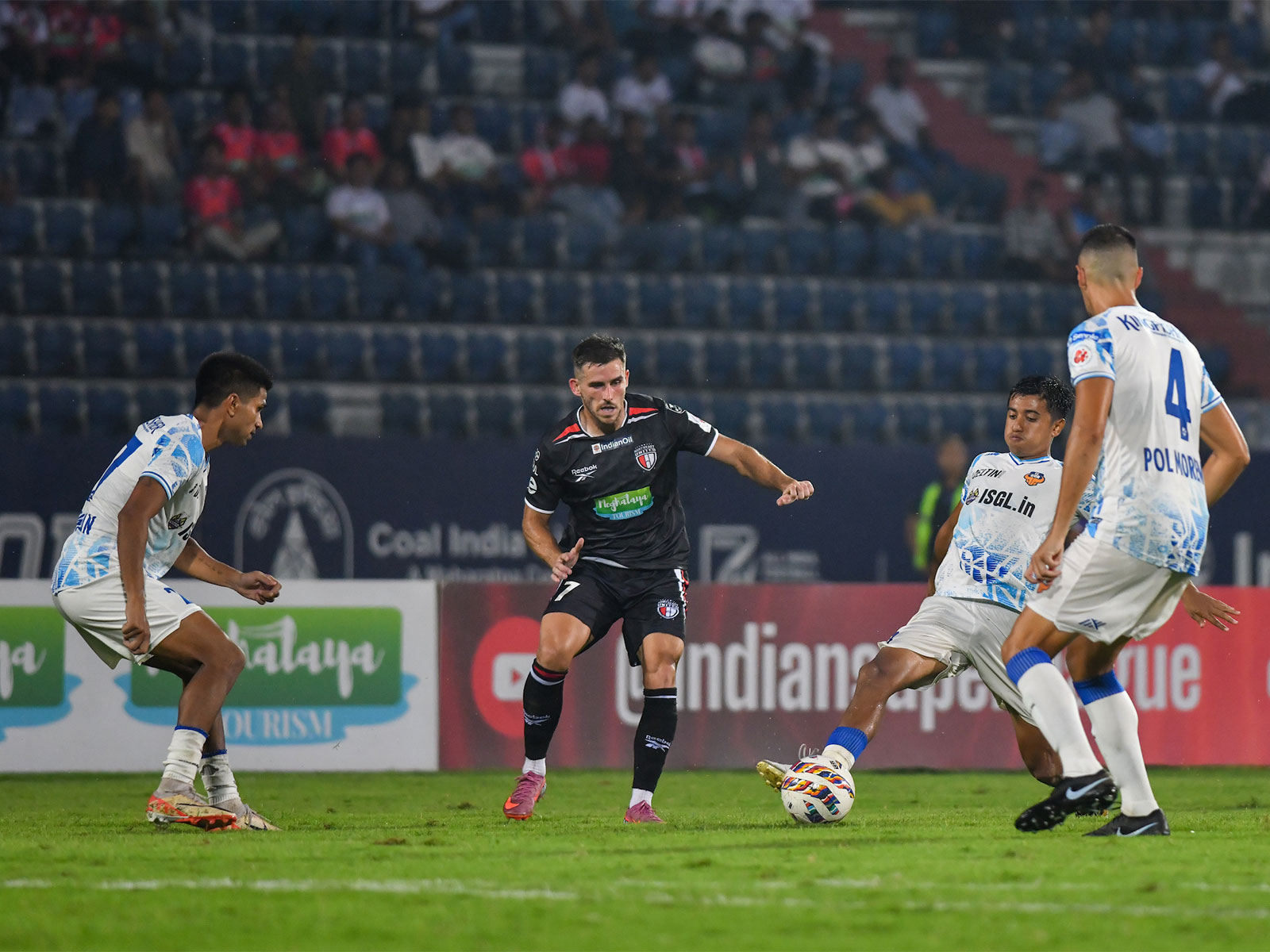 FC Goa and NorthEast United FC players in action (Photo: AIFF Media)