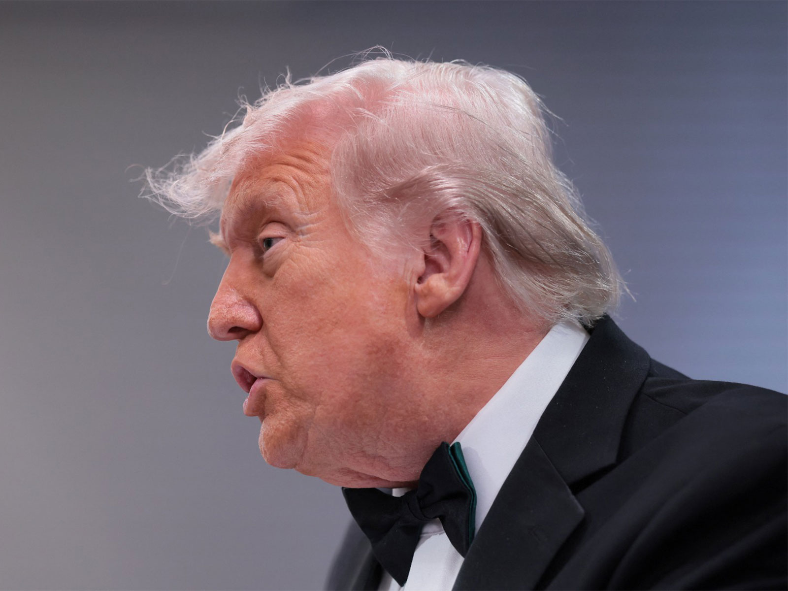 US President Donald Trump holds a press briefing at the White House, following a shooting incident during the annual White House Correspondents' Association dinner, in Washington (Photo/ Reuters)