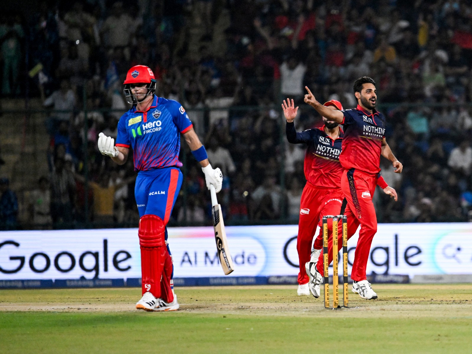 RCB players celebrate wicket of Tristan Stubbs. (Photo: ANI)
