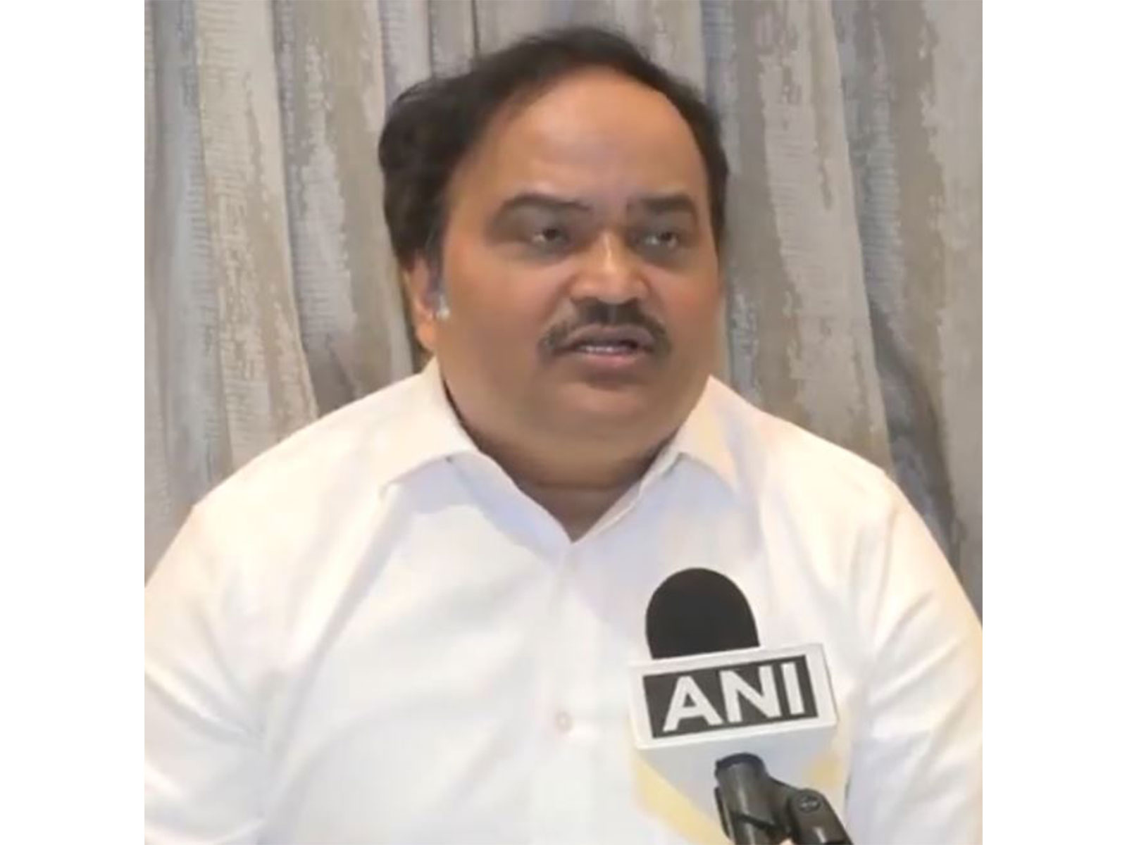 Shiv Sena leader Anand Dubey (Photo/ANI)