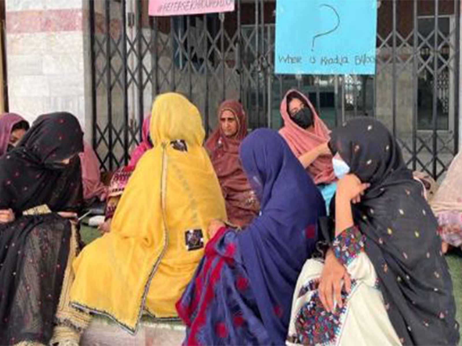 Protesters stage a sit-in outside Bolan Medical Complex in Quetta demanding the release of Khadija Baloch. (Photo: X/@TBPEnglish)