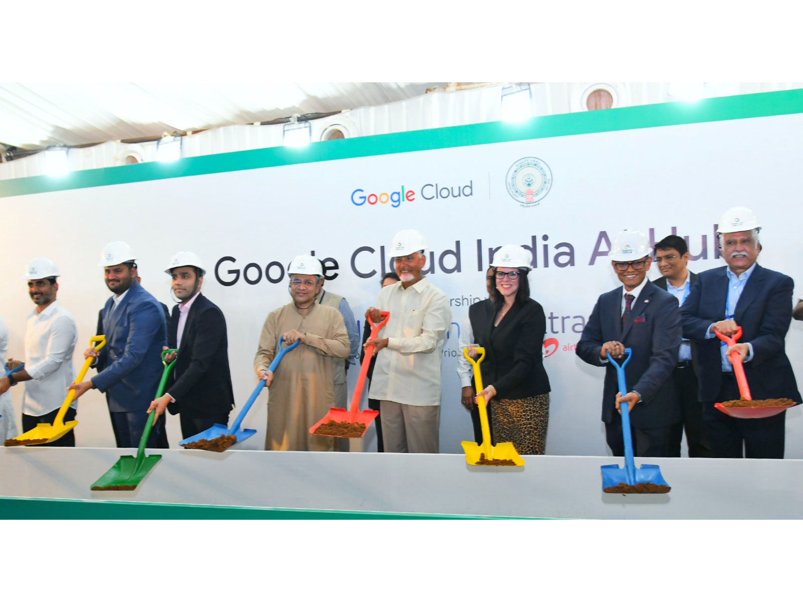 Union Minister Ashwini Vaishnaw and Andhra Pradesh Chief MInister N Chandrababu Naidu at the event (Photo/Google)